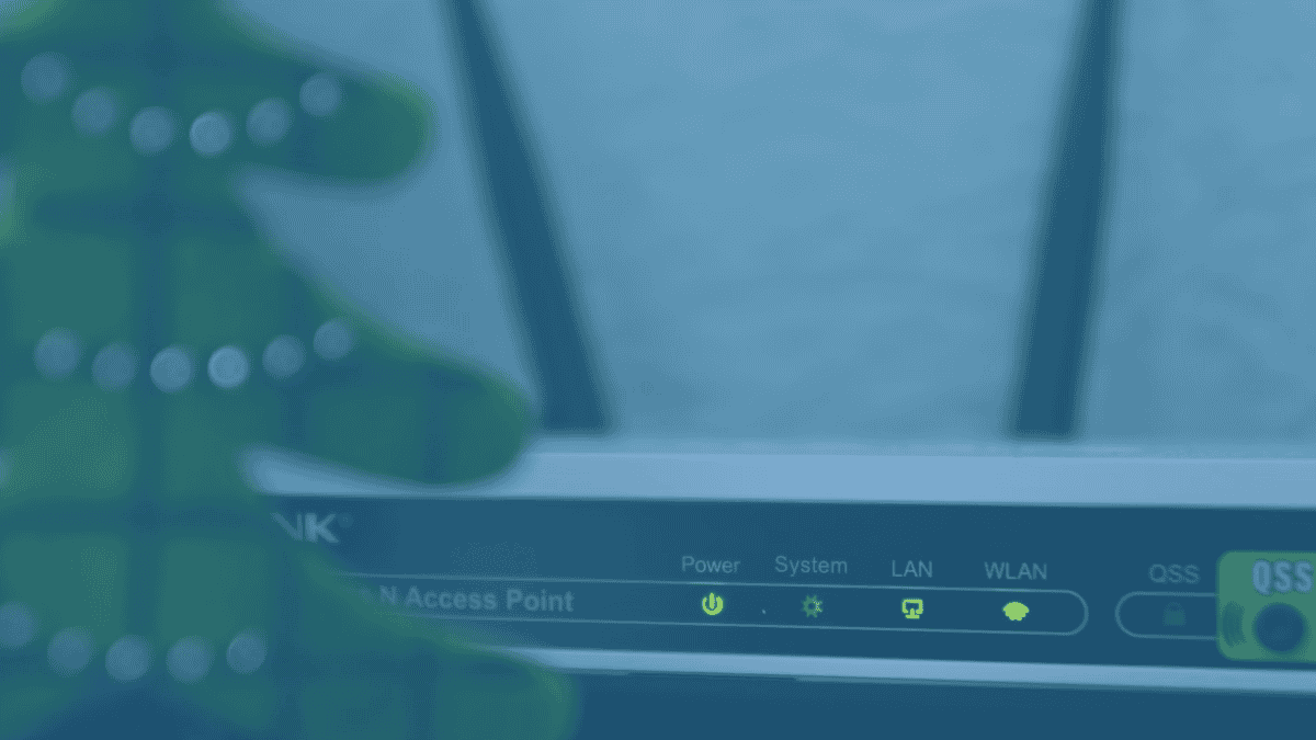 why is your router blinking orange light