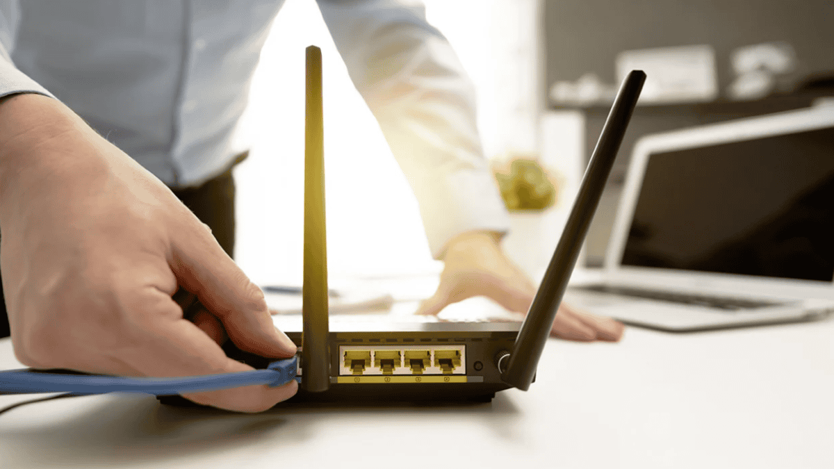 how to access router configuration